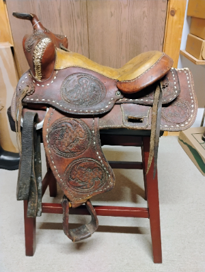 12" Vintage child western saddle